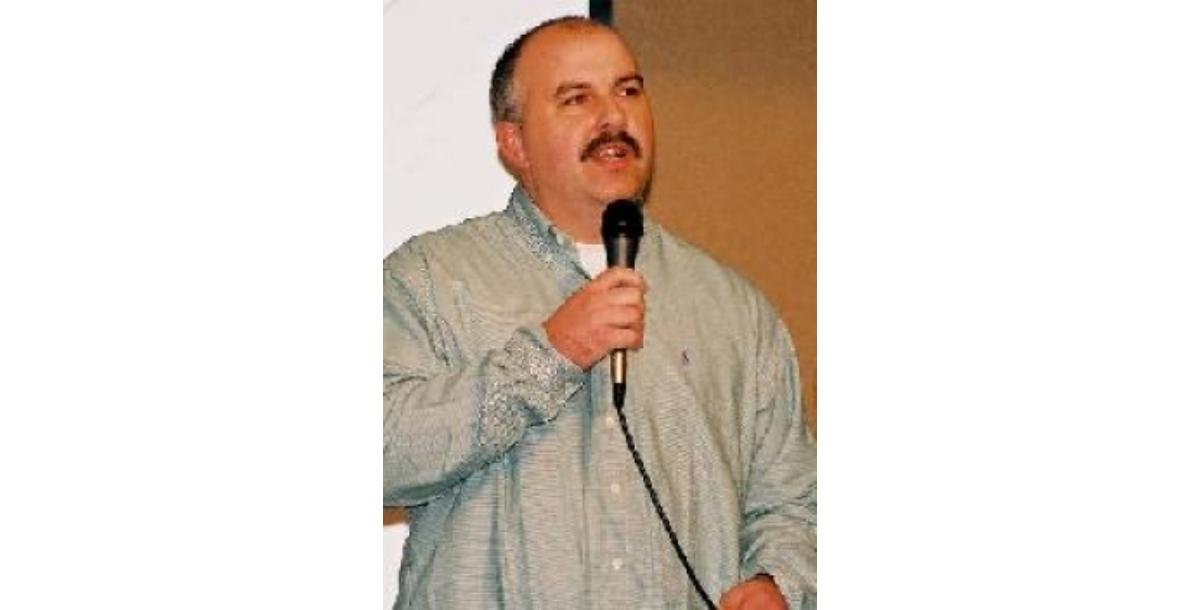 How To Make A Six Figure Income Online-8288